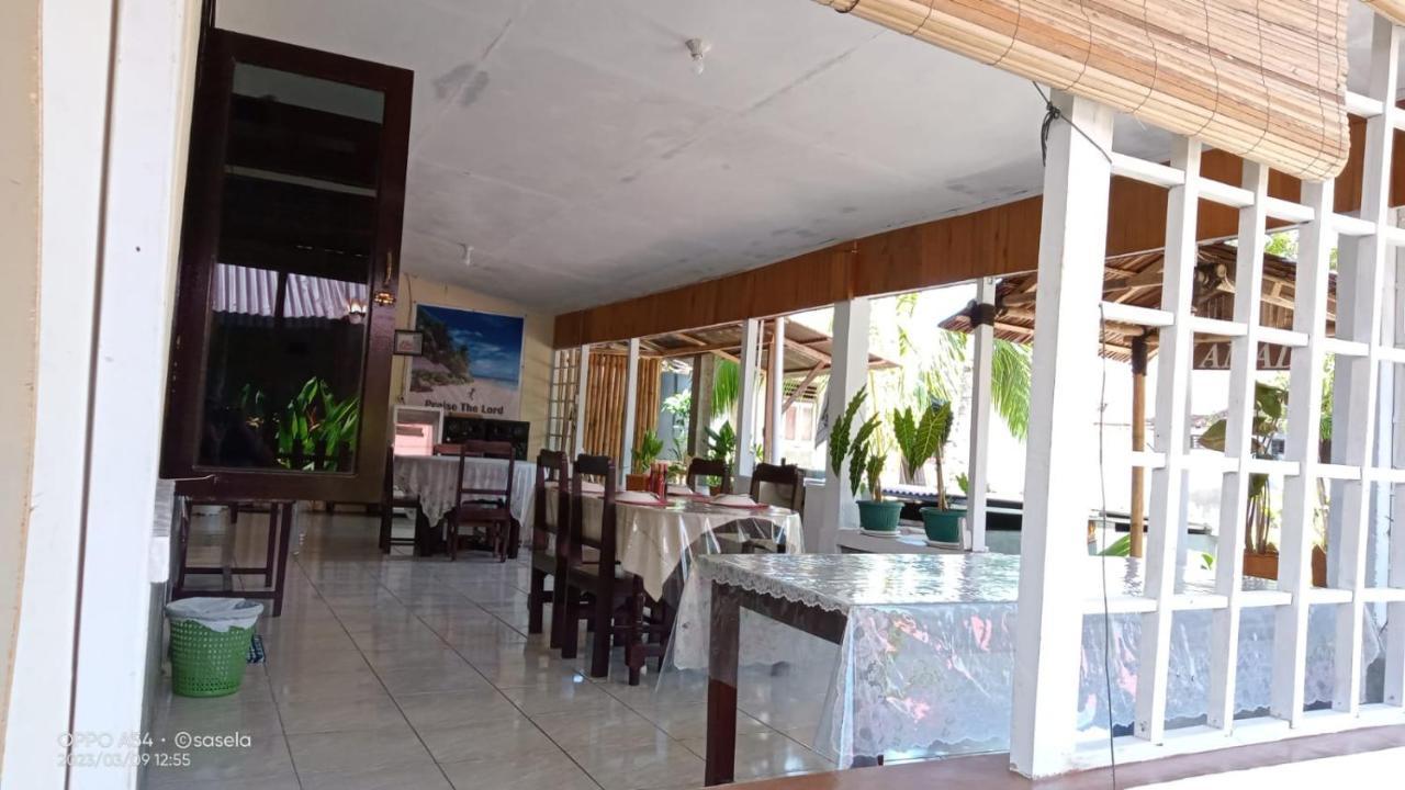 El Homestay Бунакен Екстериор снимка